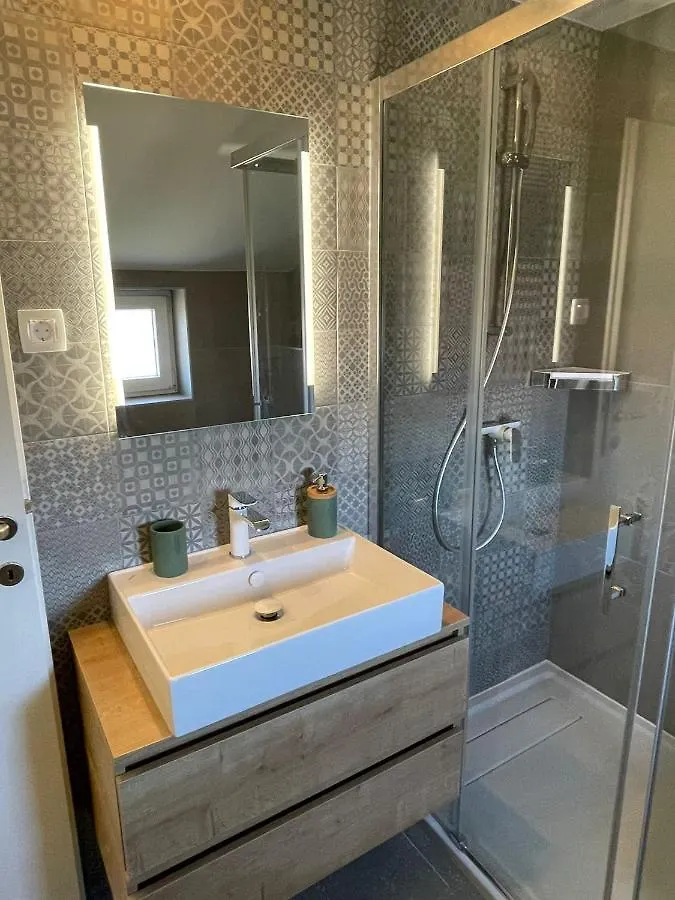 Joyful Apartments With Beautiful View - Byta Leut Privlaka  Privlaka (Zadar)